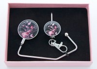 Plain Lilies on Black & LED Keyfinder Light Gift Set